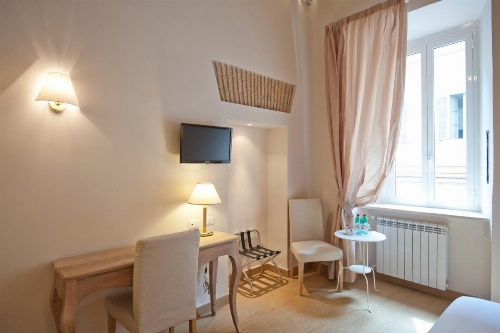 Little Queen Suite image 13