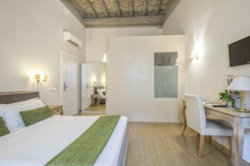 Little Queen Suite image 27