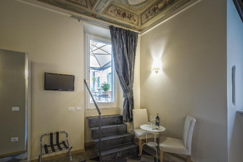 Little Queen Suite image 33