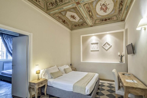 Little Queen Suite image 37