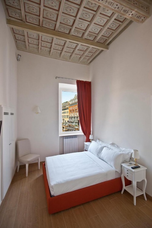 Little Queen Suite image 7